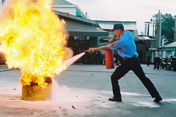 Bảo vệ chữa cháy khẩn cấp tại Hà Nội